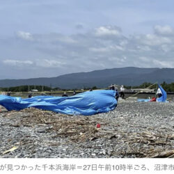 【静岡】沼津・千本浜海岸に焼死体　「子どもが焼かれている」と通報　沼津署が捜査